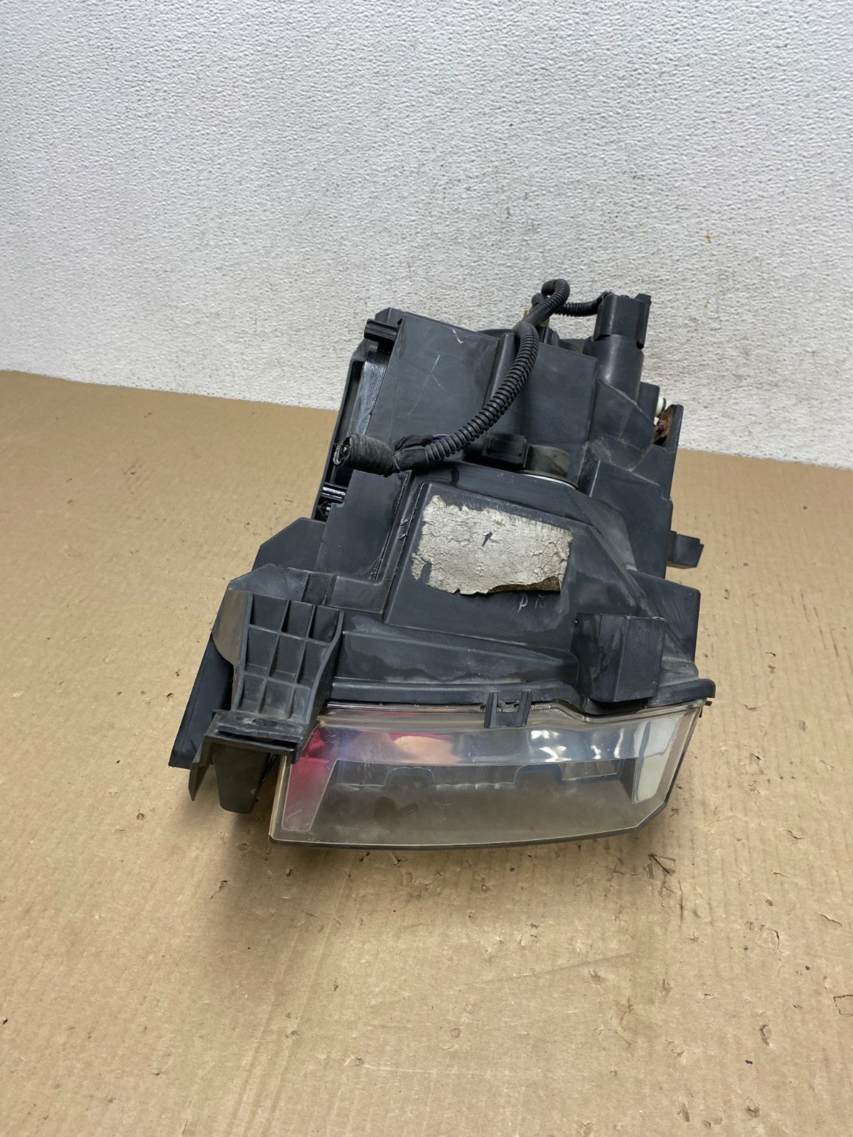 2009 to 2012 Ford Flex Left Driver LH Side Halogen Headlight AE9788 DW6