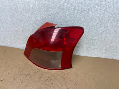 2006 to 2008 Toyota Yaris Hatchback Right Passenger RH Tail Light AD8236 DW1