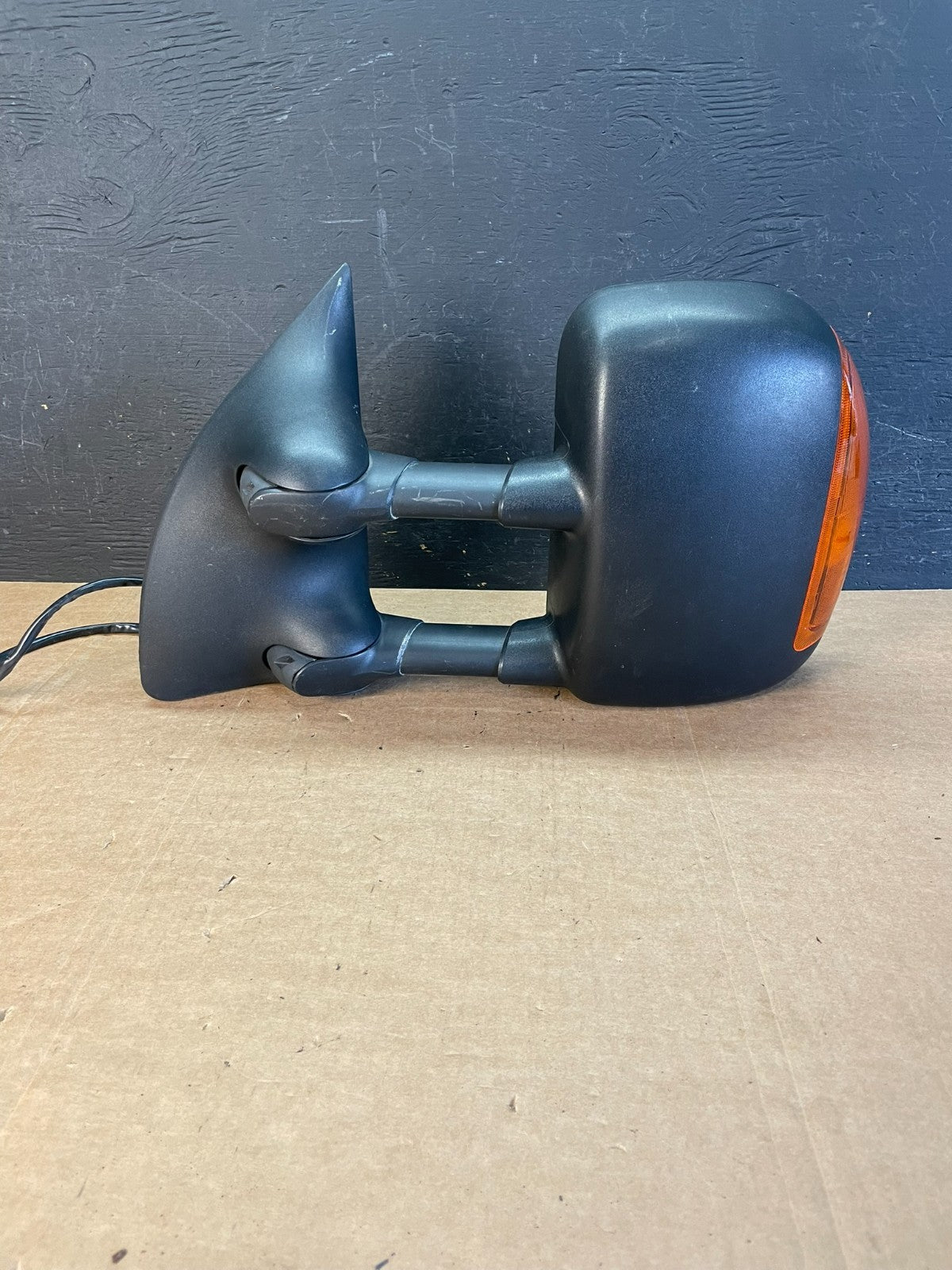 1999 to 2007 Ford F250 F350 F450 Left Driver Door View Mirror AE8355 DW0