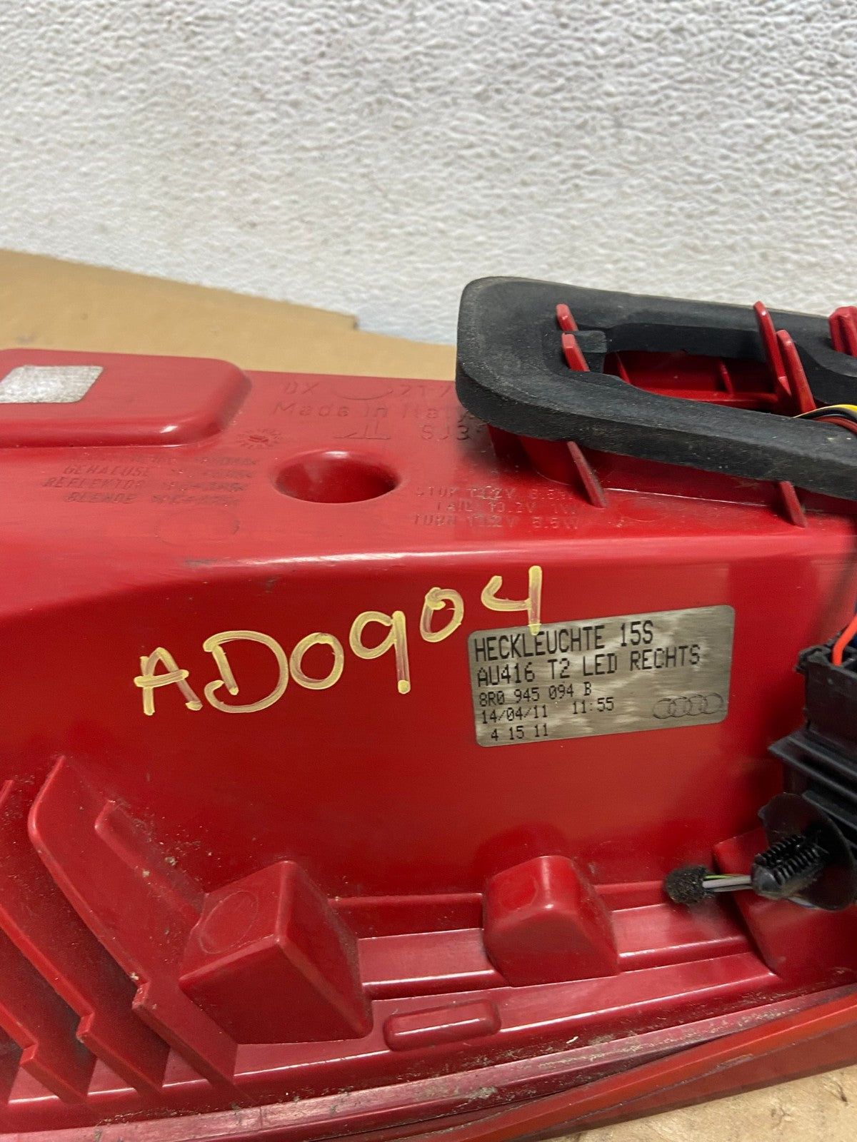 2009 to 2012 Audi Q5 Right Passenger RH Side Tail light AD0904 LK7