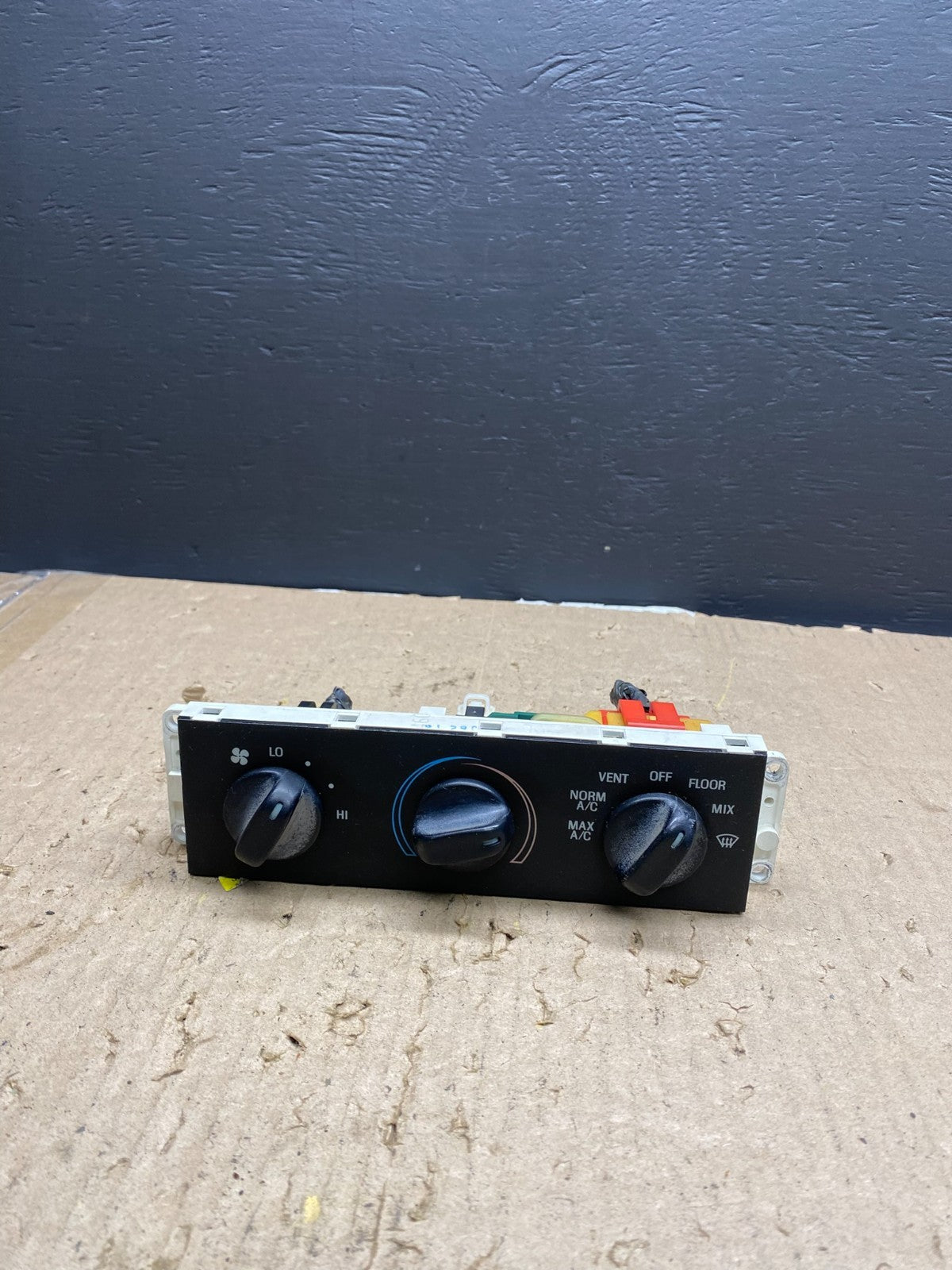 1998 to 2011 Ford Crown Victoria Marquis A/C Heater Climate Control ab5640  DG0