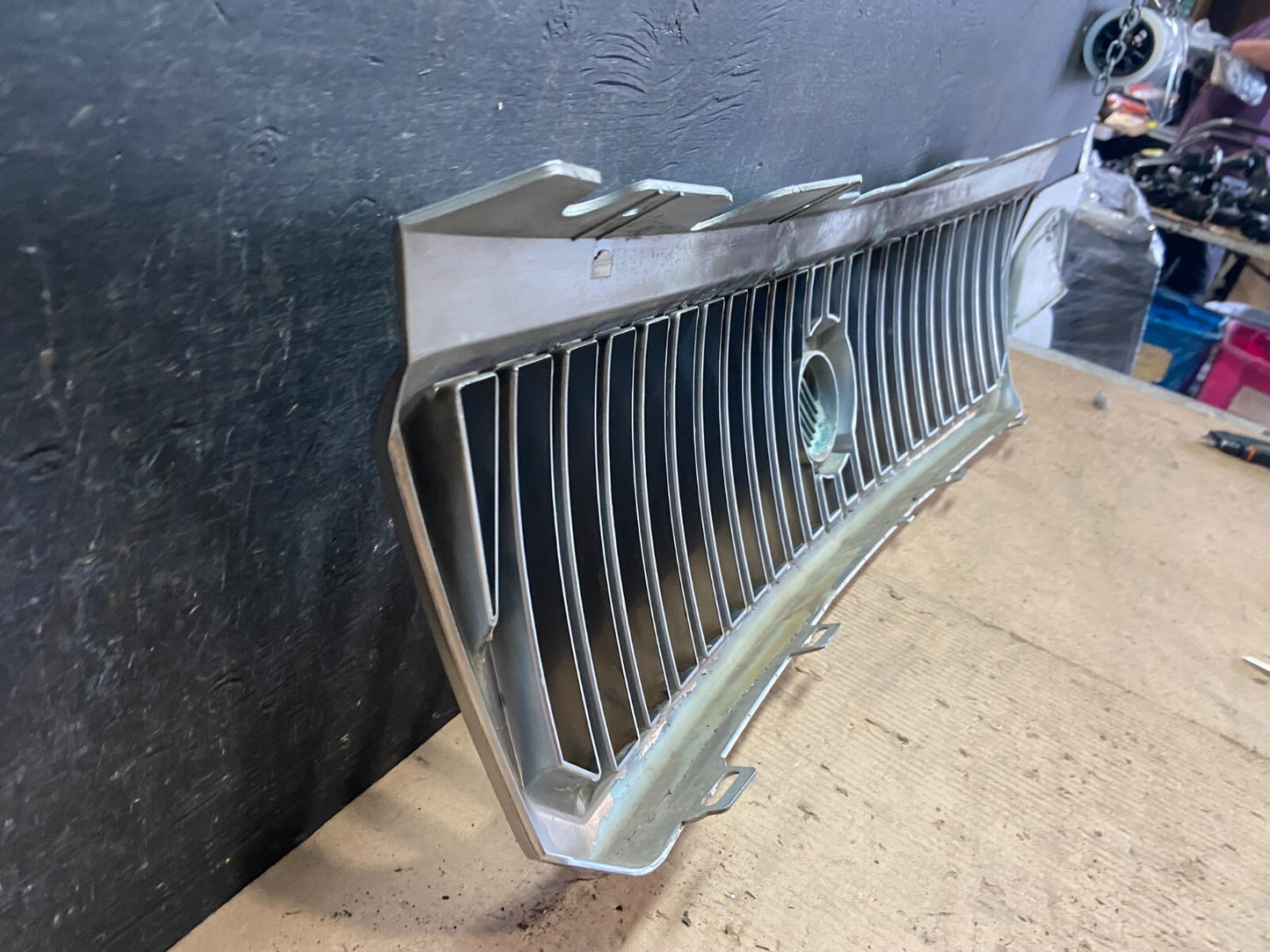 2002 to 2005 Mercury Mountaineer Front Upper Grill Grille Oem N9220 DG10
