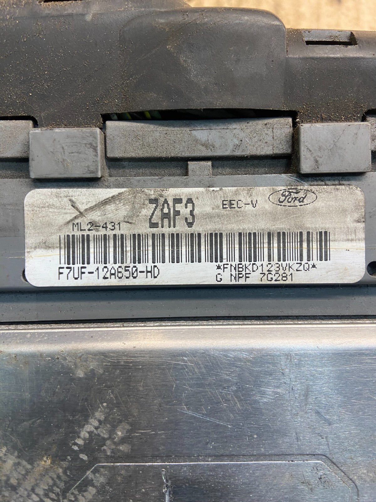 1997 Ford Van E-150 4.6L Engine Control Unit ECU Module F7UF-12A650-HD Z9022 DG2