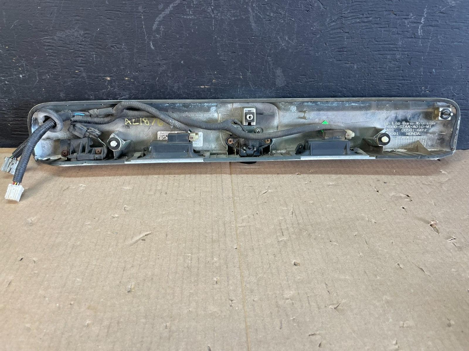 2009-2015 Honda Pilot Tailgate Trunk Handle Bezel Finish Molding Camera AC18764
