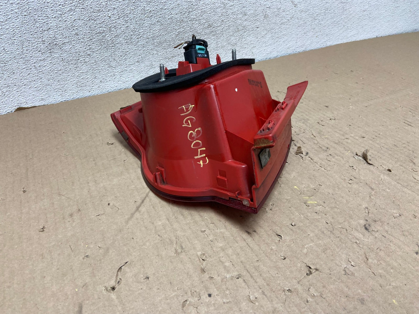 2006 to 2010 Volkswagen Passat Sedan Right Passenger Tail Light AG8047 LK4