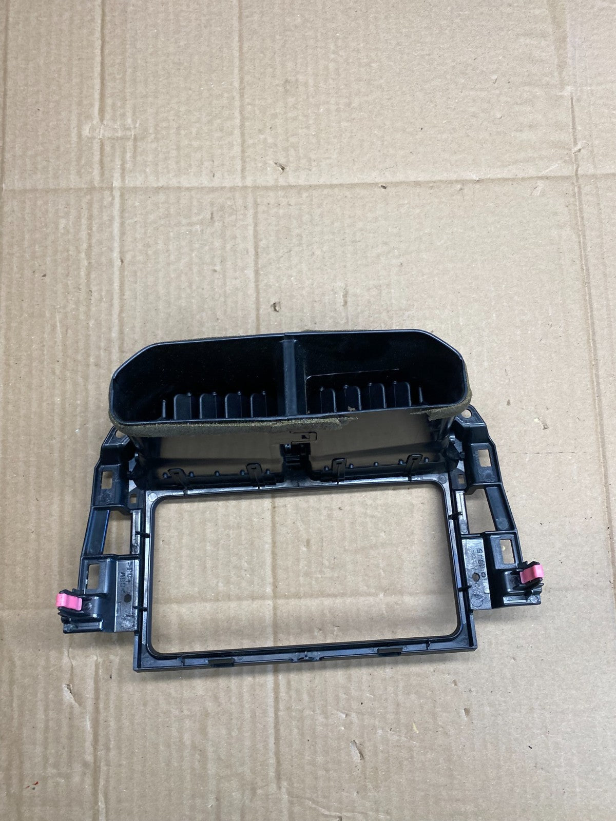 2004 to 2005 Toyota Rav4 Center Console Dash Radio Bezel Air Vent Trim AC9336 DG3