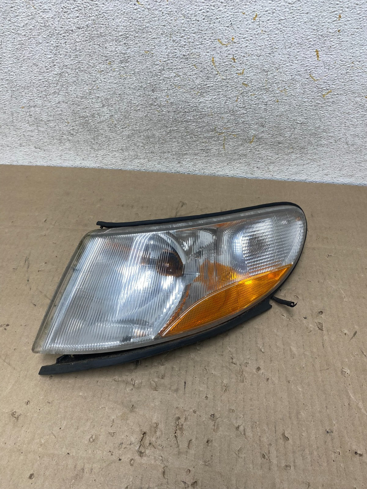 1999 to 2003 Saab 9-3 Front Left Driver LH Side Turn Signal AI2258 DW0