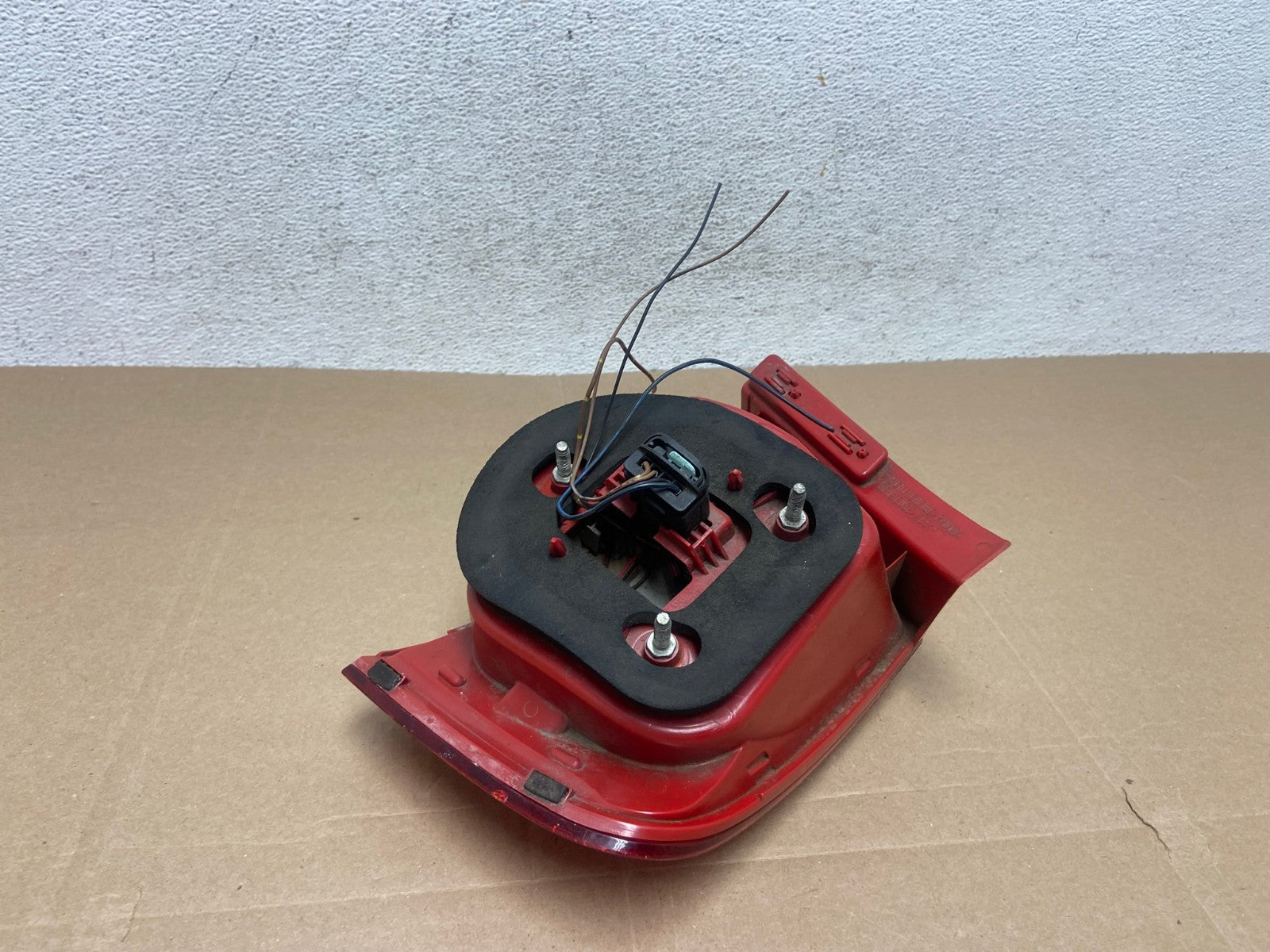 2006 to 2010 Volkswagen Passat Sedan Left Driver Side Tail Light AE4840 LK7