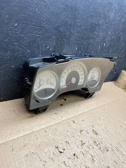 2004 Dodge Durango Speedometer Instrument Cluster Gauge OEM V1685 DG1