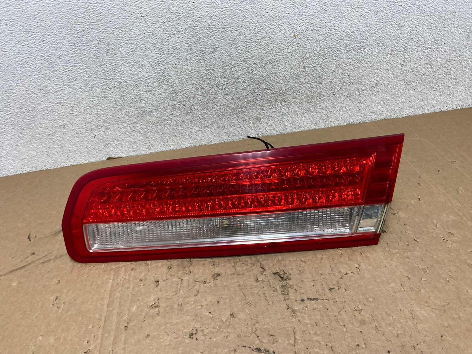 2010 2011 2012 Lincoln MKZ Right Passenger Side Tail Light Inner AG1375 LK0