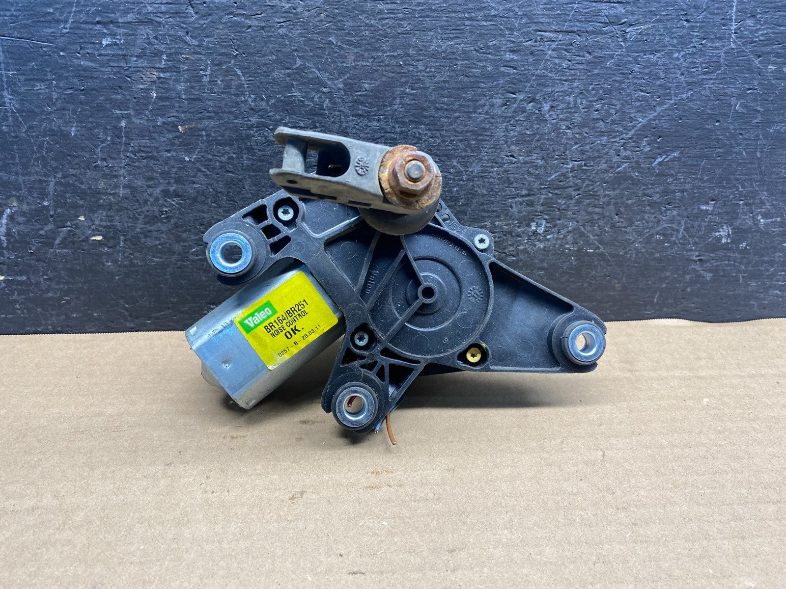 2006-2013 Mercedes GL450 ML500 R550 Rear Glass Windshield Wiper Motor ae0046 DG0