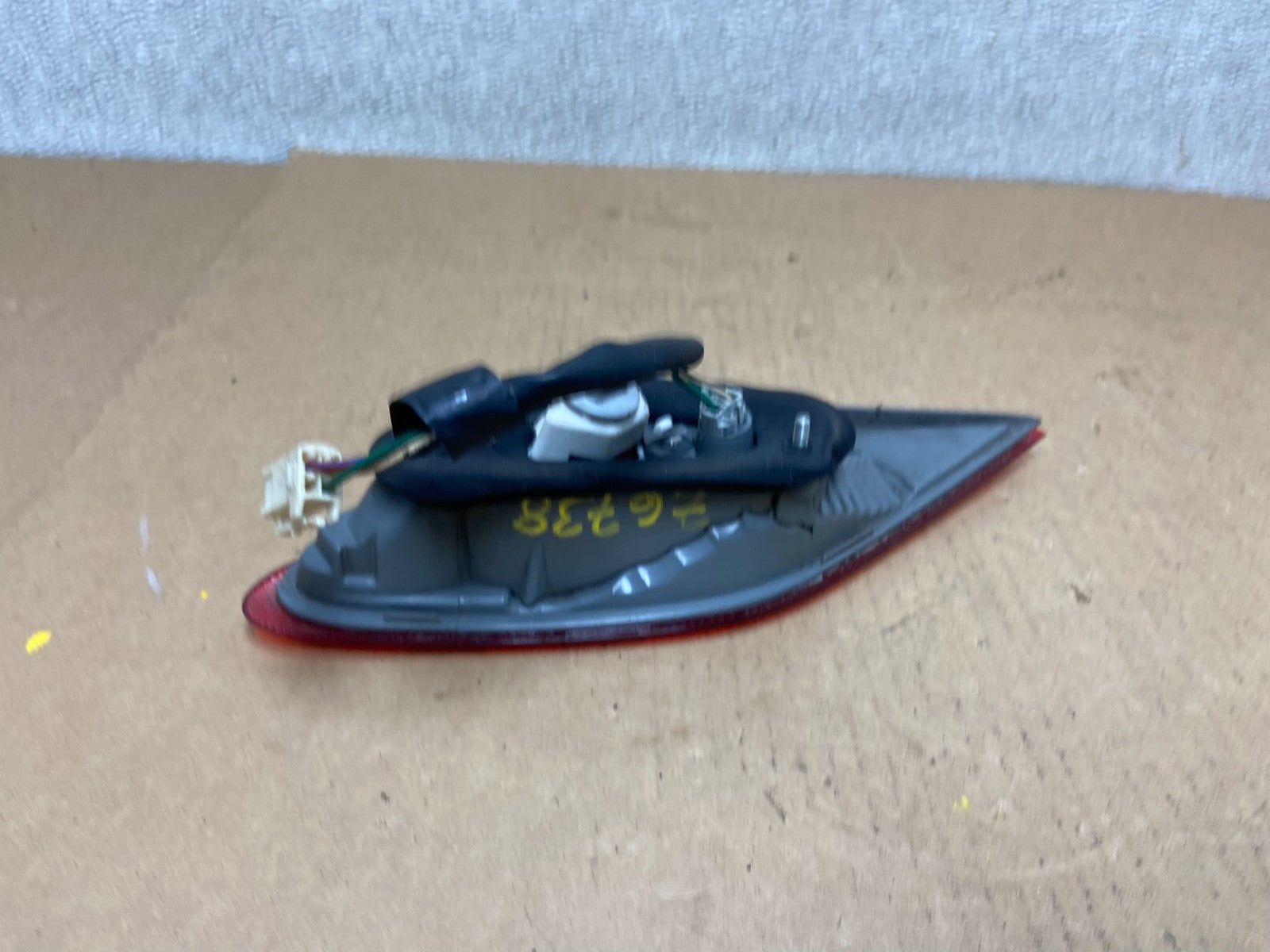 2008-2010 Toyota Avalon Right Passenger Side Tail Light Inner Oem Z6738 DW4