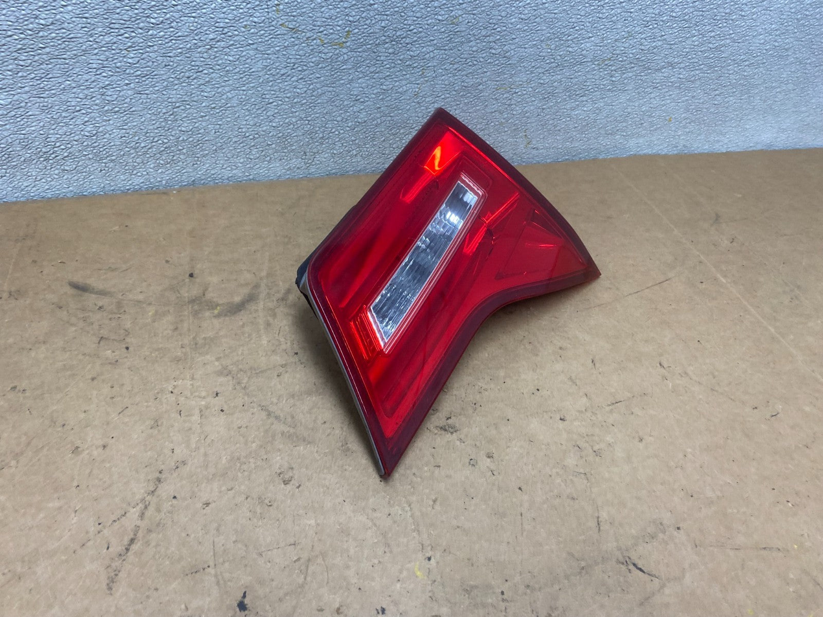 2007 2008 2009 Acura Mdx Right Passenger Rh Side Inner Tail Light Oem X5283 DW2