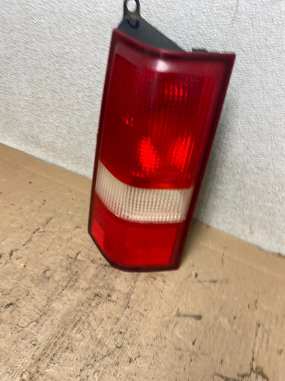 2003 to 2017 Chevrolet Express 1500 Left Driver Side Tail Light Oem S1805 DW1
