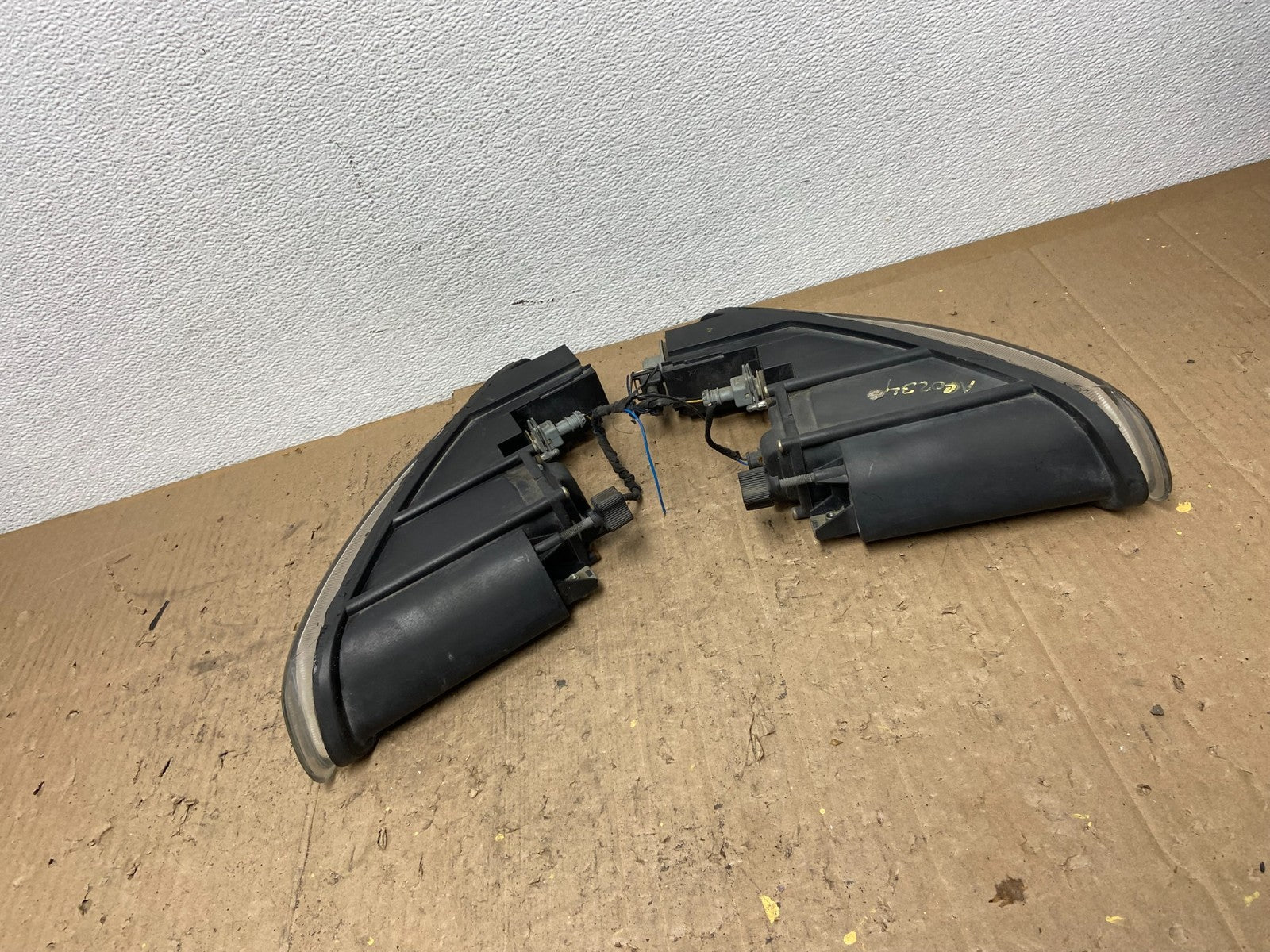 2002-2007 Maserati M138 4200 Coupe Left+Right Set Fog Light OEM ac0234 DG5