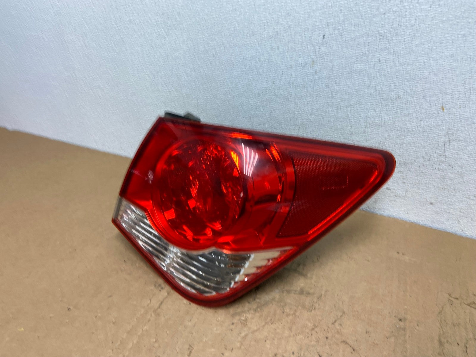 2011 2012 2013 2014 Chevrolet Cruze Right Passinger RH Side Tail Light AD1370 LK1