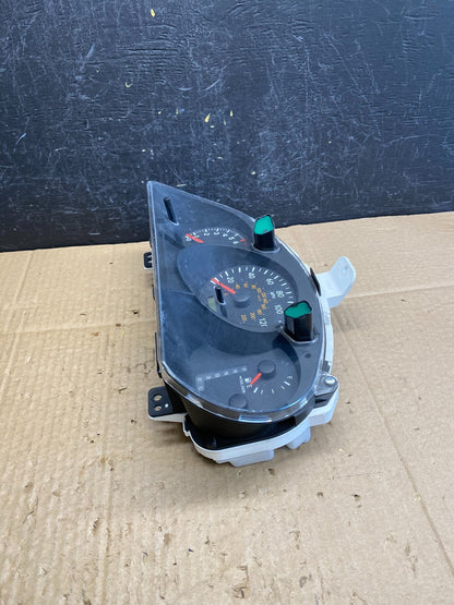 2004 to 2007 Toyota Highlander Speedometer Insrument Gauge Cluster AC9580 DG2