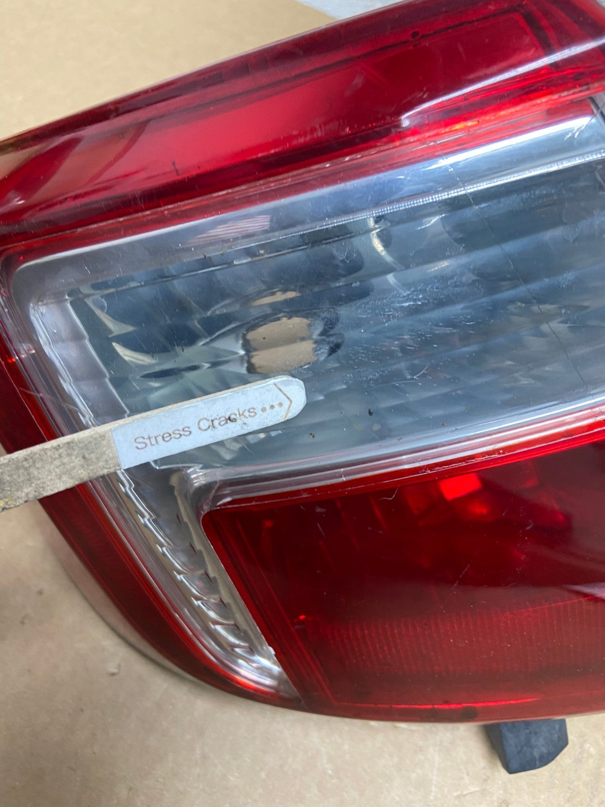 2012 2013 2014 Toyota Camry Left Driver LH Side Tail Light AI3287 LK4