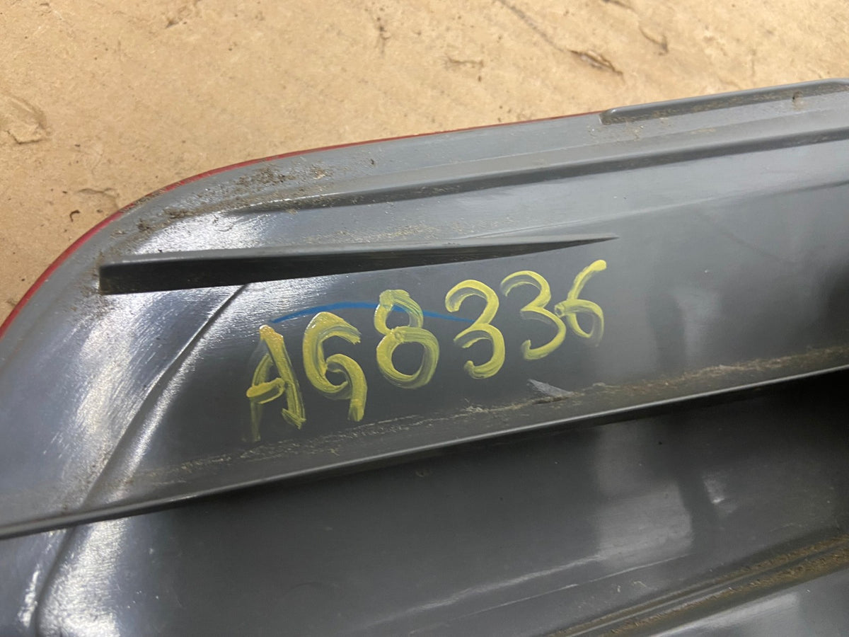 2005 2006 2007 Honda Odyssey Right Passenger RH Side Tail Light AG8336 LK6