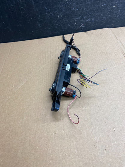 2007 - 2014 Chevrolet Tahoe Yukon Pedal Traction Control Switch AE4368 DG2