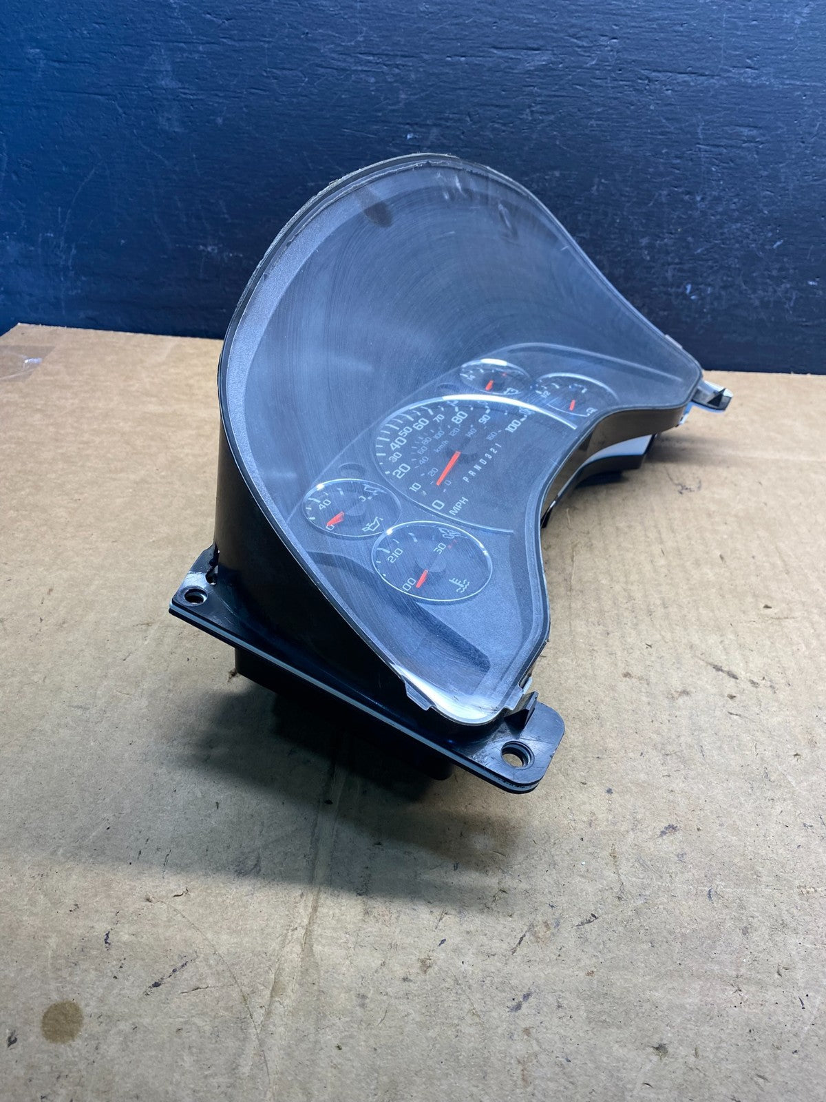 2010 - 2012 Chevrolet Express 2500 3500 Speedometer Cluster Gauge ad4825 DG1