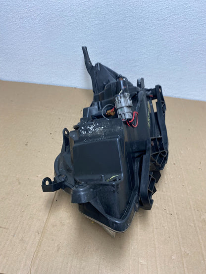 2009 - 2013 Subaru Forester Right Passenger Side Halogen Headlight OEM AB8130 DW9