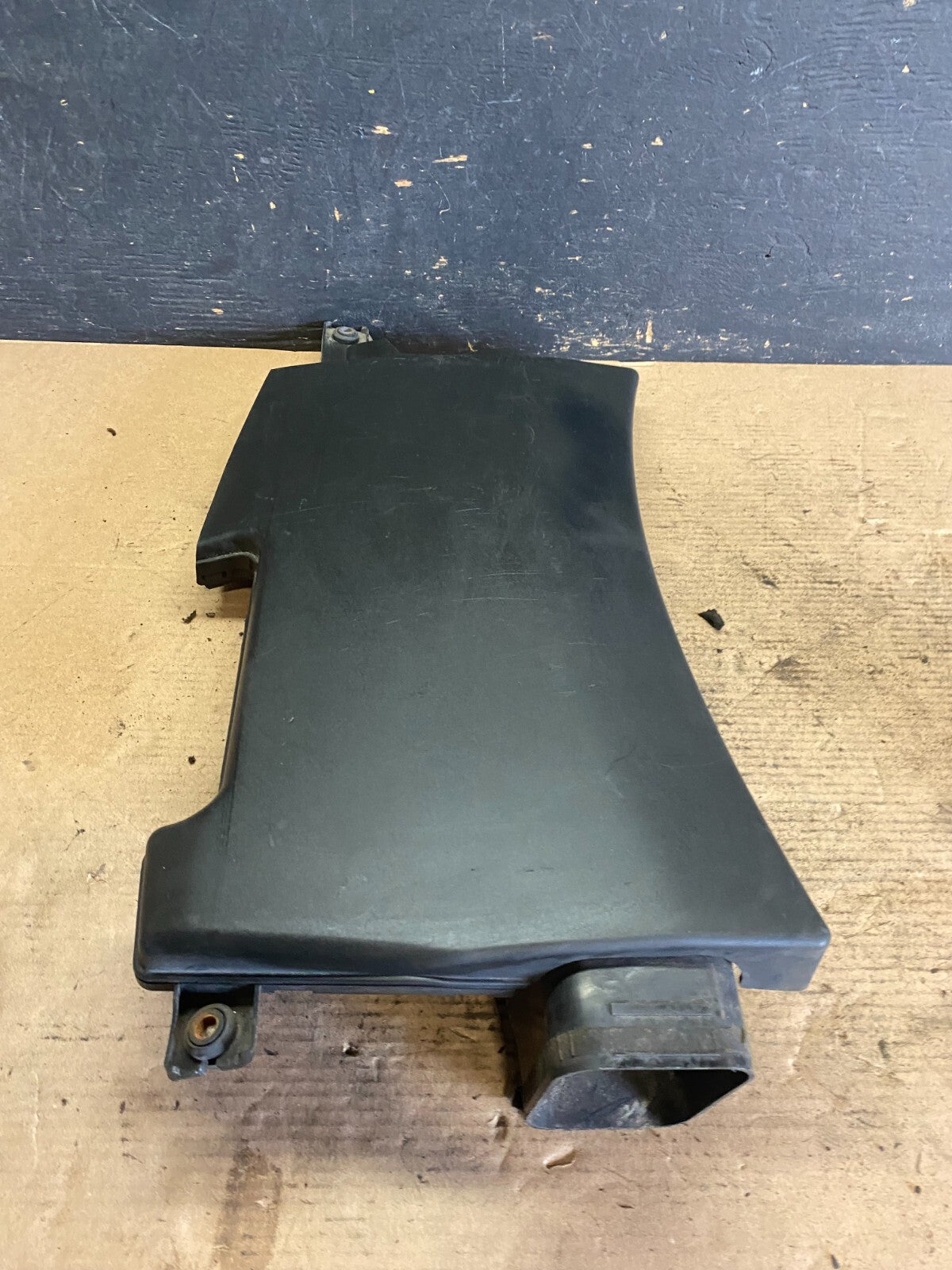 2006 to 2007 Infiniti m35 Air Intake Manifold Box Inlet Housing O7944 DG2
