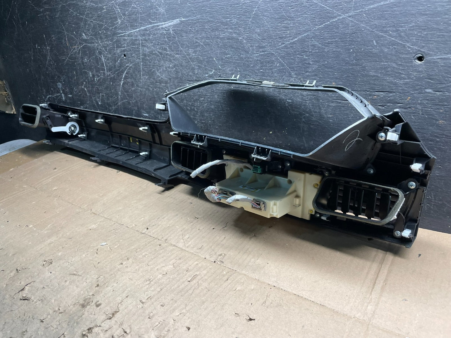2011-2013 Honda Odyssey Dash Climate Control A/C Display Trim Bezel U2047 DG7