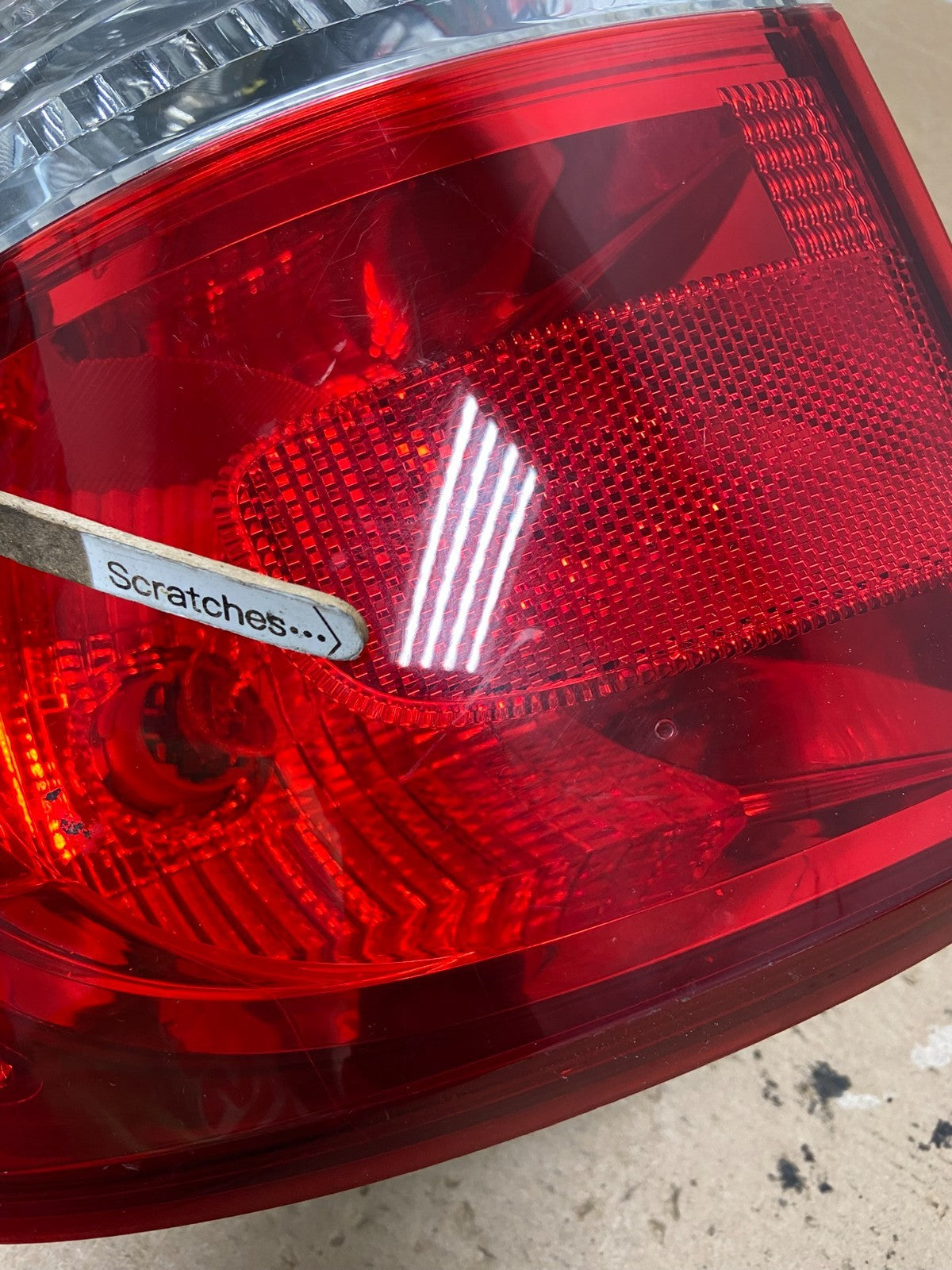 2011 to 2013 Dodge Durango Left Driver LH Side Side Tail Light AF5121 DW3
