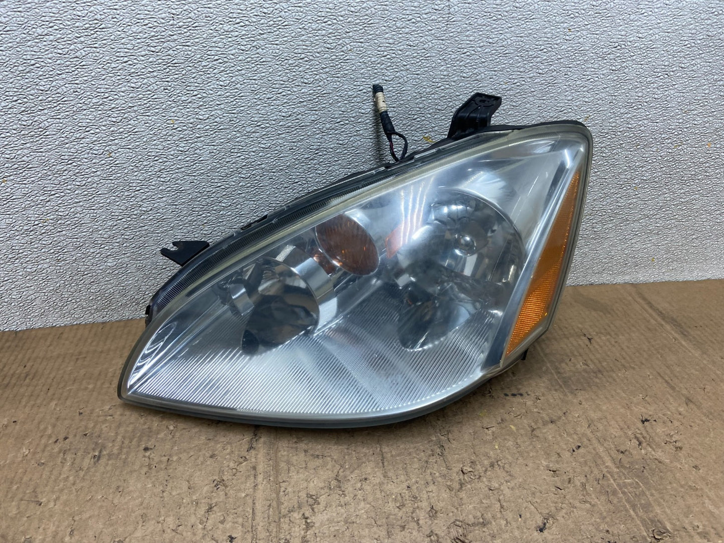 2002 to 2004 Nissan Altima Left Driver LH Side Halogen Headlight OEM AA8400 DW0