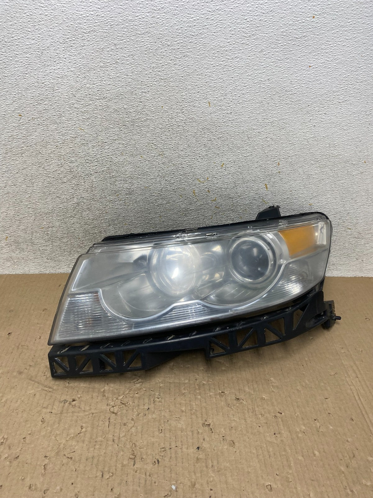 2006 to 2009 Lincoln MKZ Zephyr Left Driver Headlight Halogen AJ1817 LK0