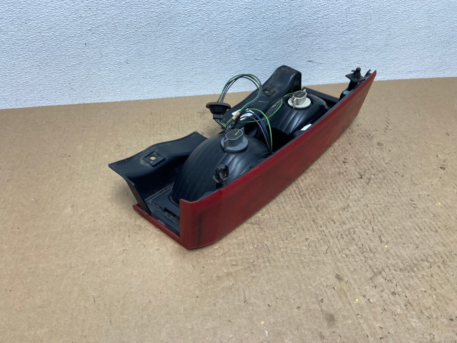 2006 to 2008 Hummer H3 Right Passenger Side Tail Light OEM AA1113 DW5