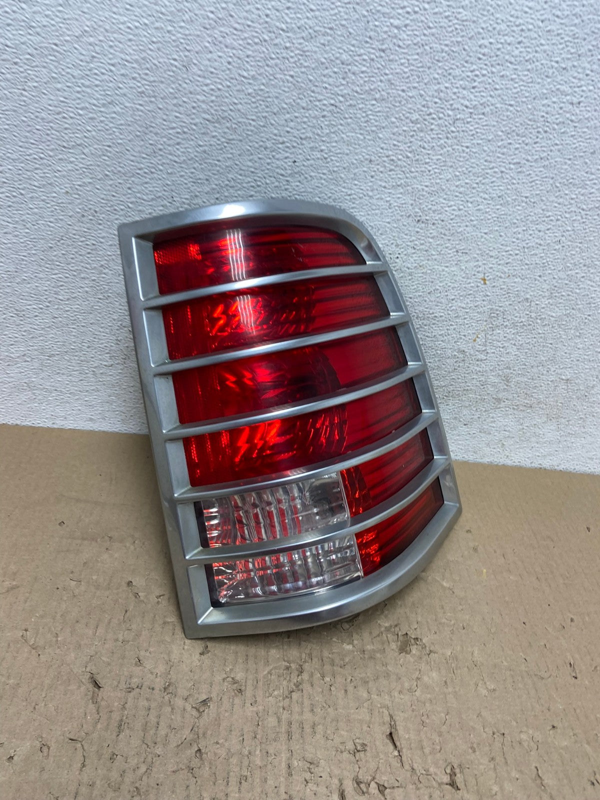 2002 2003 2004 2005 Mercury Mountaineer Right Passenger Tail Light AF2841 LK2