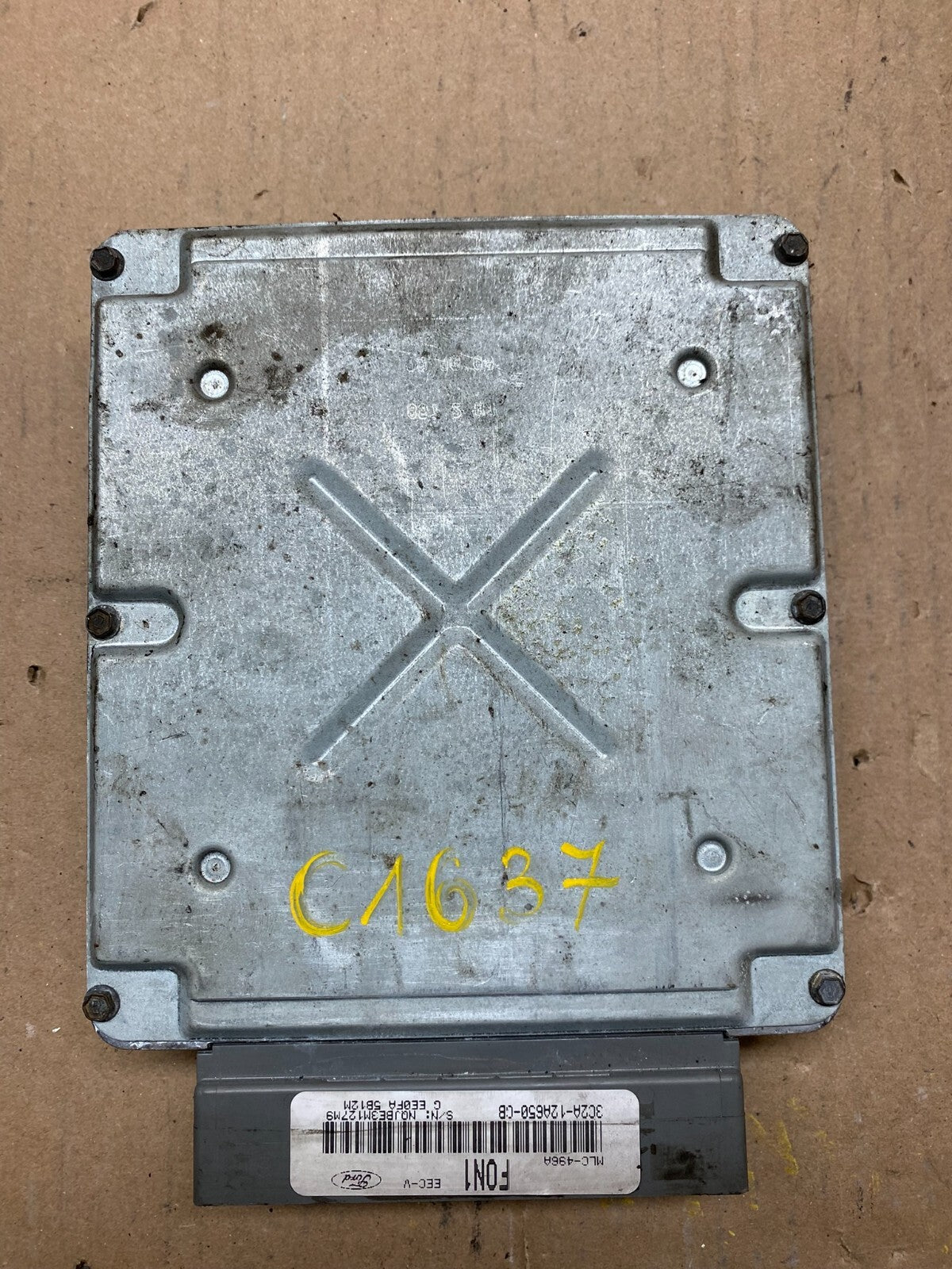 2003 Ford Van E350 E450 Engine Control Module 3C2A-12A650-CB C1037 DG1