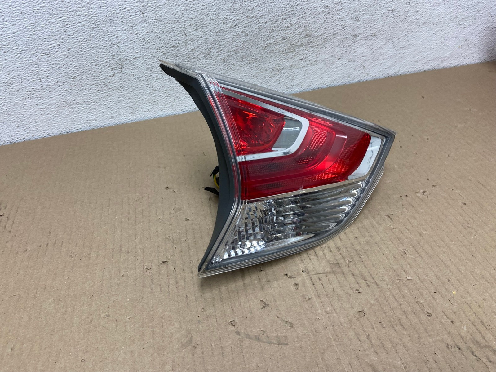 2014-2016 Nissan Rogue Left Driver LH Side Outer Tail Light Inner AE9549 LK2