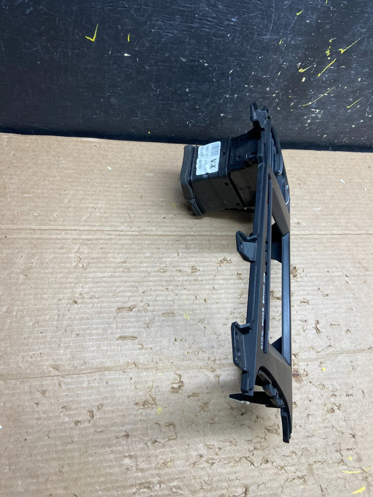 2011 2012 2013 Kia Optima Front  Dash Radio Bezel Trim Air Vent OEM W2036 DG3
