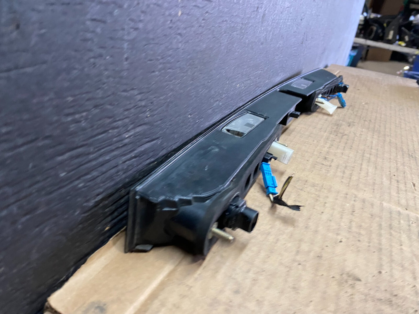 2002 to 2005 BMW Trunk Lid Center Garnish License Plate Light OEM I32824