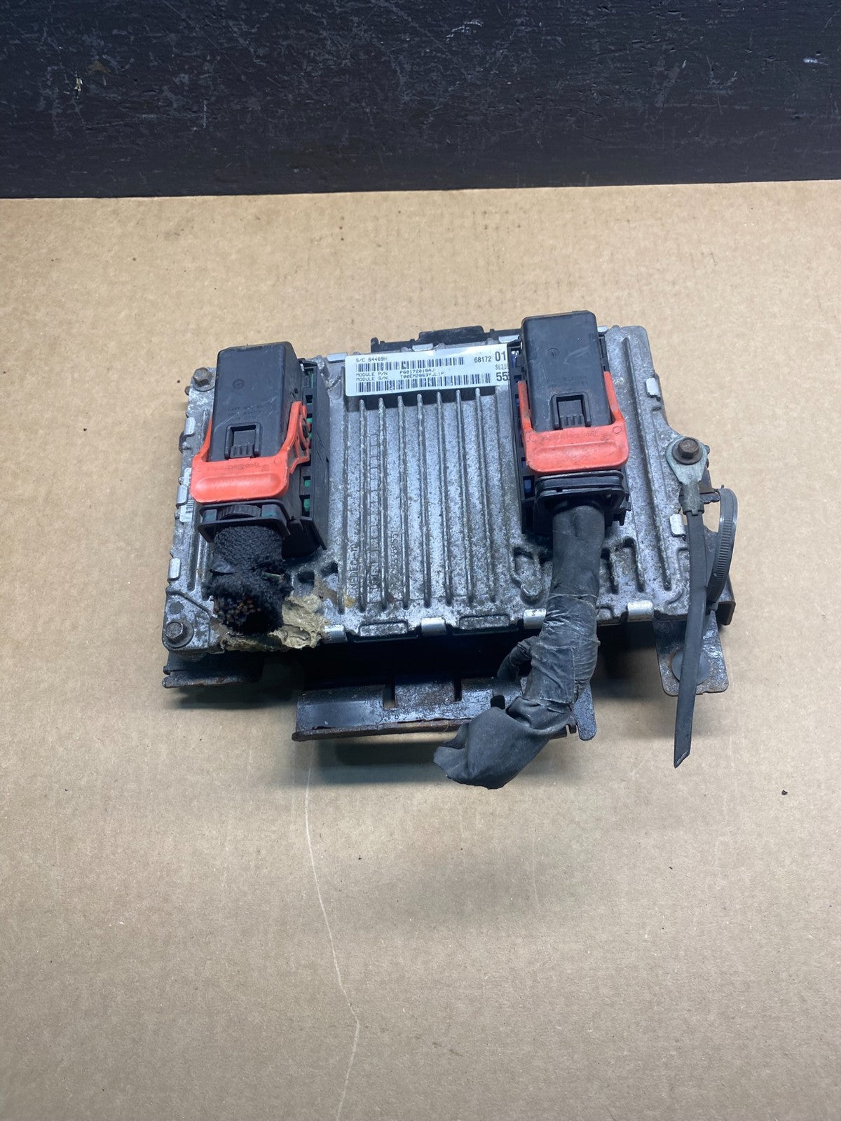 2014 Jeep Grand Cherokee Dodge Durango 5.7L Ecm Ecu Computer Module AC7031 DG0