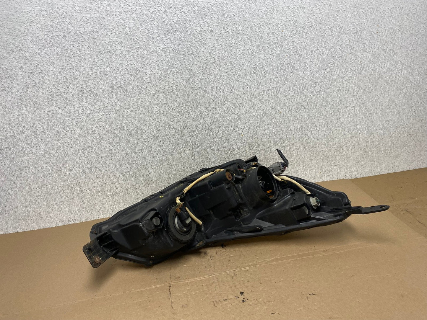 2010 2011 2012 Subaru Legacy Outback Left Driver Halogen Headlight AF4431 LK5