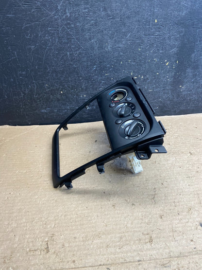 2007 to 2013 Suzuki Sx4 Radio Bezel Climate Control Trim AH5151 DG2