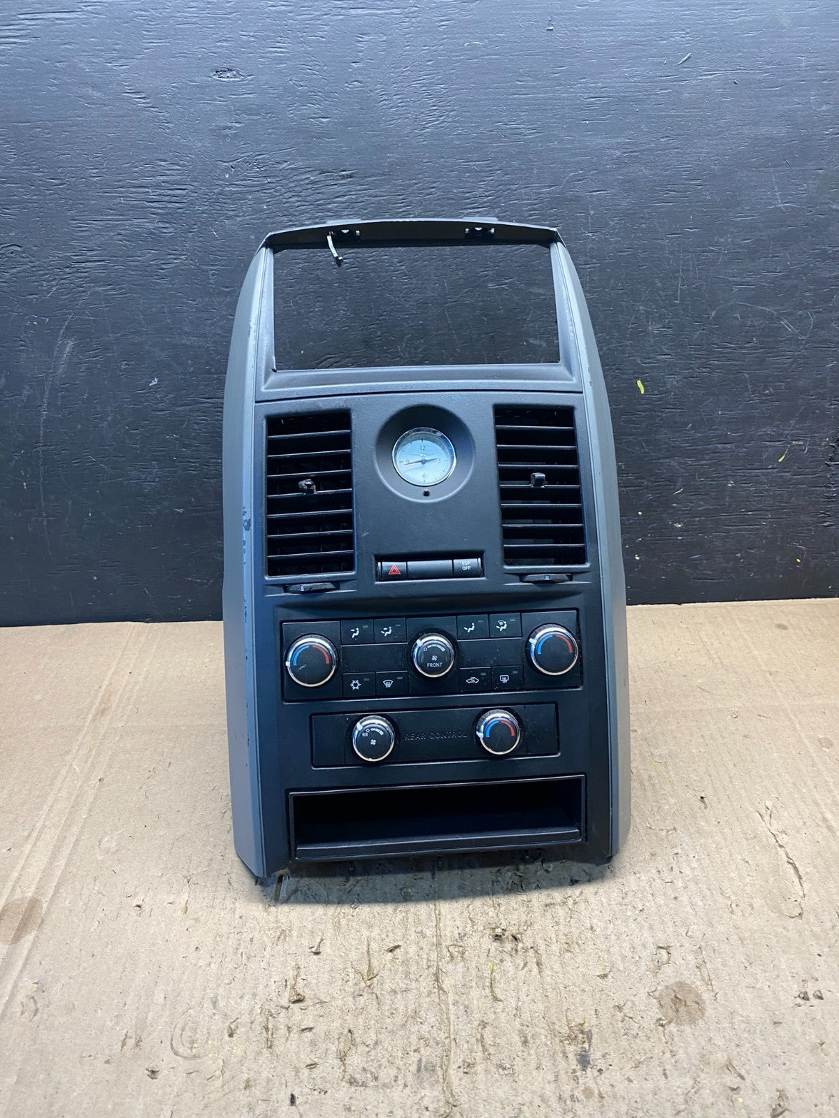 2008-2010 Dodge Grand Caravan  A/C Climate Control Unit Bezel Trim Oem P1899 DG0