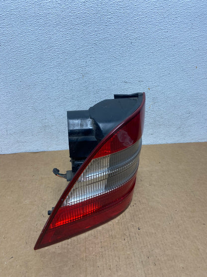 1998 1999 2000 2001 Mercedes ML320 ML-Class Left Driver LH Tail Light AD4560 LK2