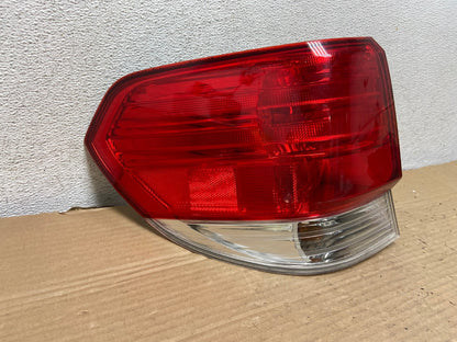 2008 2009 2010 Honda Odyssey Left Driver LH Side Tail Light AG9130 LK1