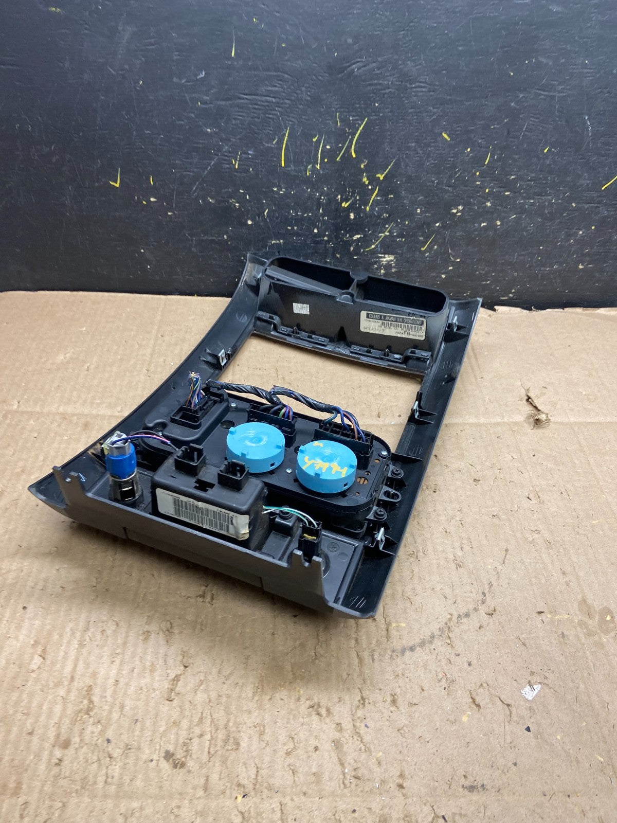 2005-2009 Dodge Durango Heat AC Climate Temperature Control Radio Bezel Y7794 DG3