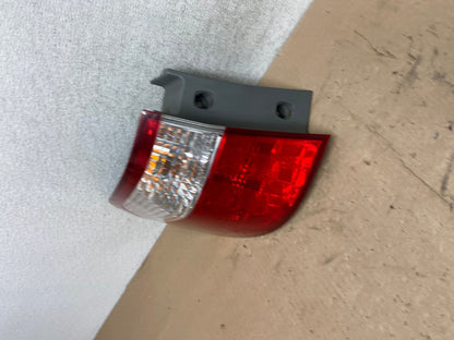 2005 2006 2007 Honda Odyssey Left Driver LH Side Tail Light AG5479 LK1