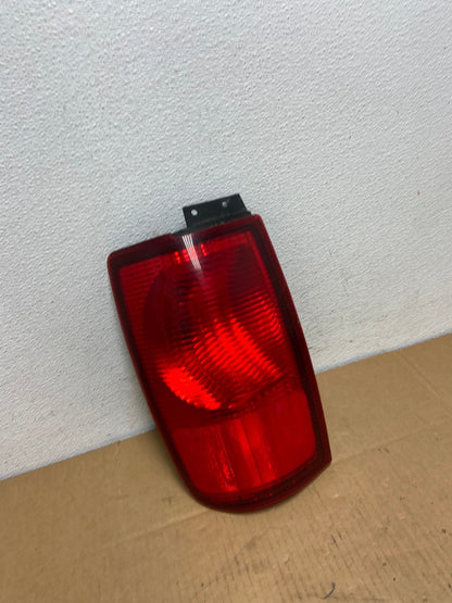 1998 to 2002 Lincoln Navigator Left Driver LH Side Tail Light AC7537 LK2