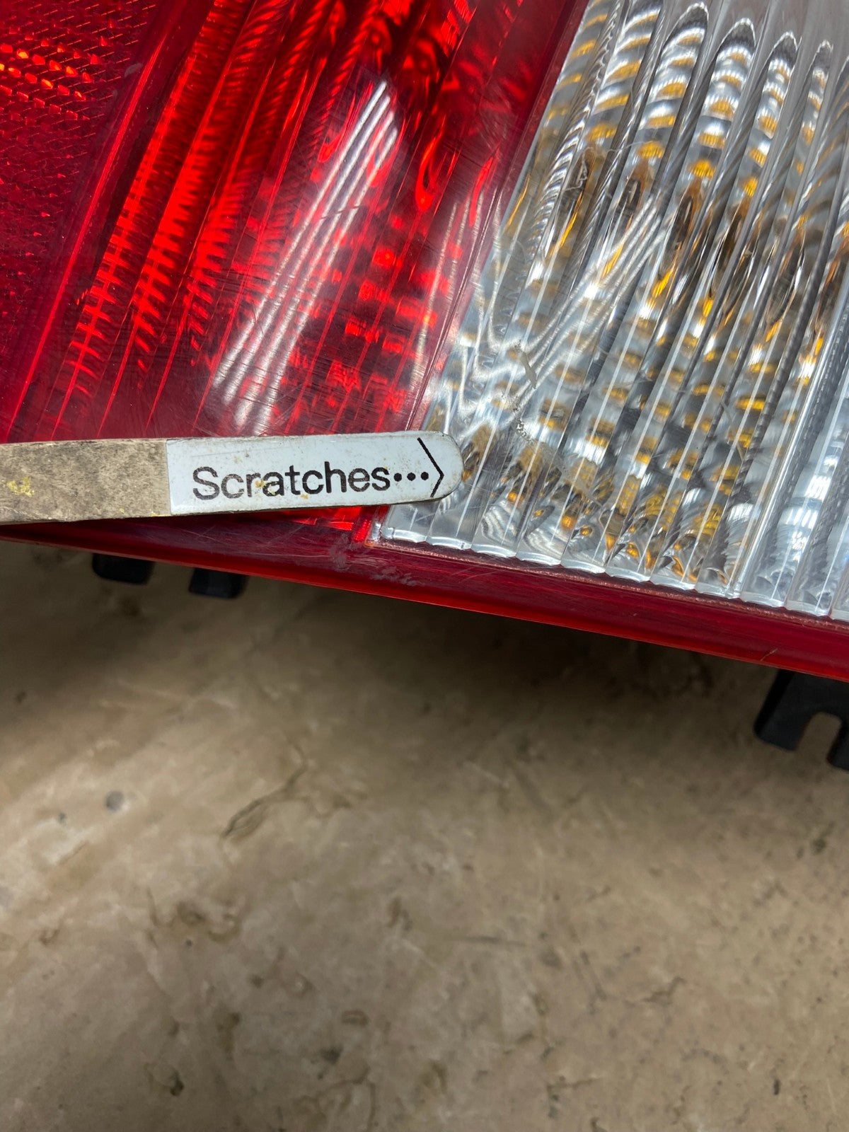 2002-2005 Mercedes ML350 ML-Class Left Driver Lh Side Tail Light AC7297 LK3