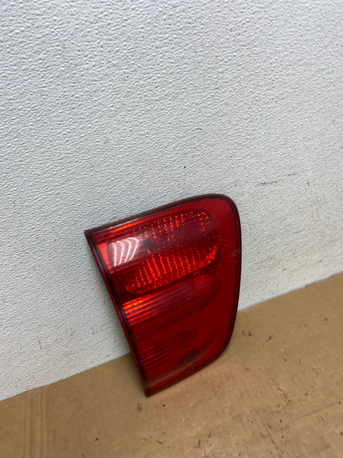 2001- 2004 Toyota Sequoia Driver Left Side Tail light Inner AD3199 LK2