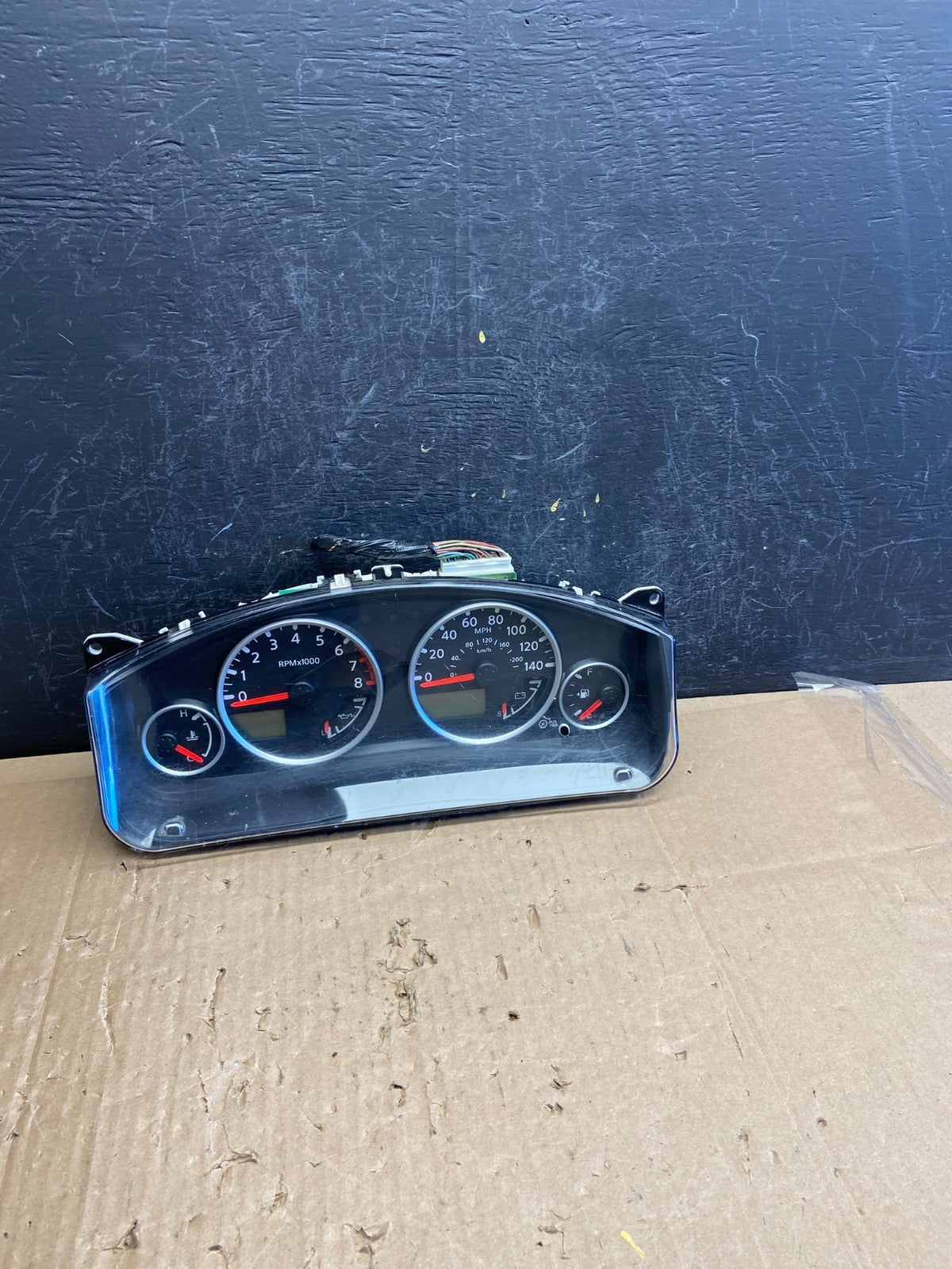 2006-2007 Nissan Pathfinder Xterra Cluster Speedometer Instrument AD6808 DG0