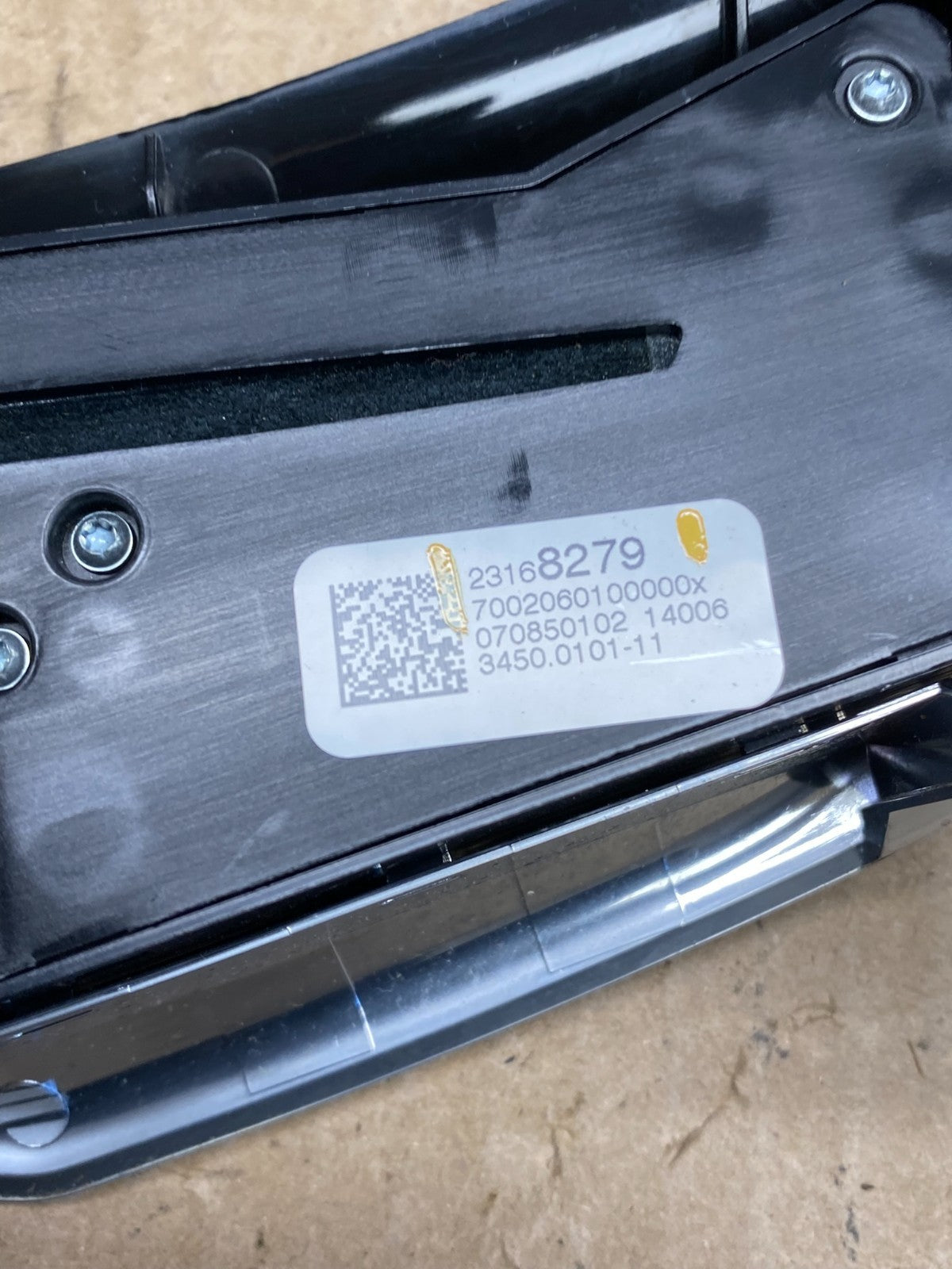 2013-2016 Cadillac SRX Center Dash Radio Trim Bezel with Air Vents OE AC4800 DG5